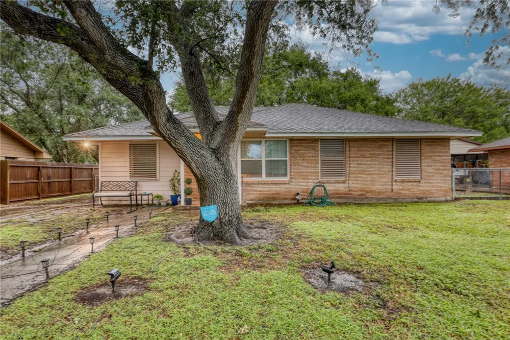 4018 Lamont Street Corpus Christi, TX 78411