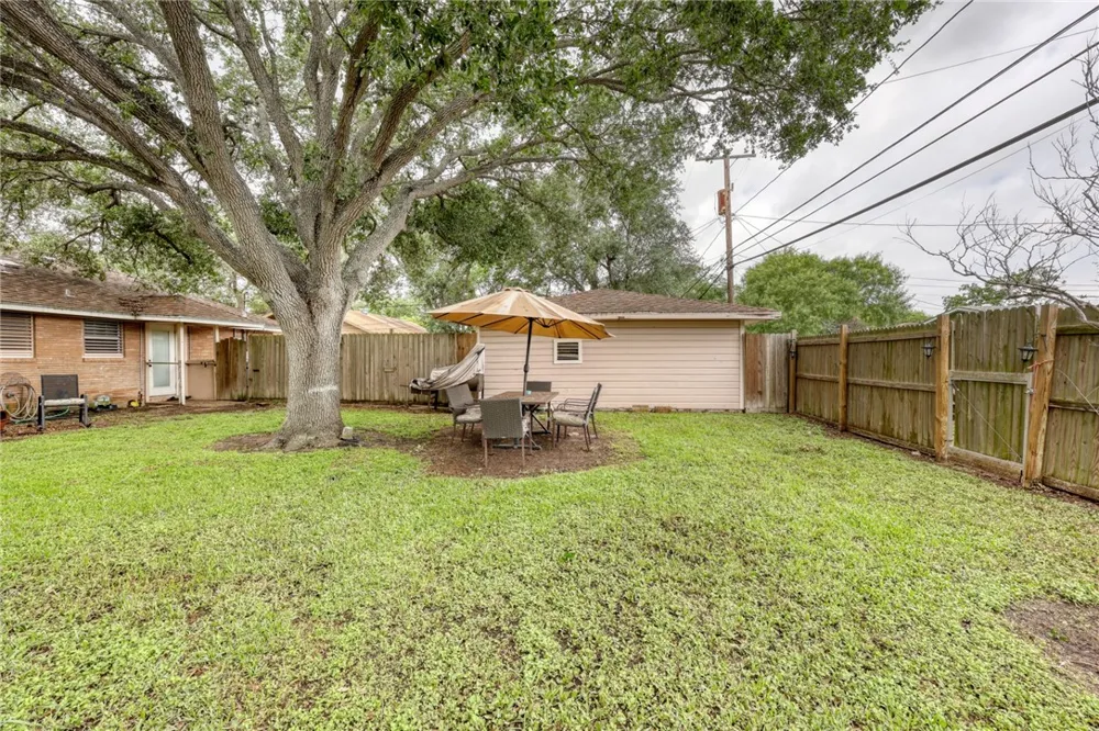 4018 Lamont Street Corpus Christi, TX 78411