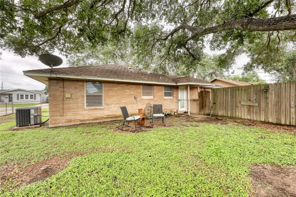 4018 Lamont Street Corpus Christi, TX 78411
