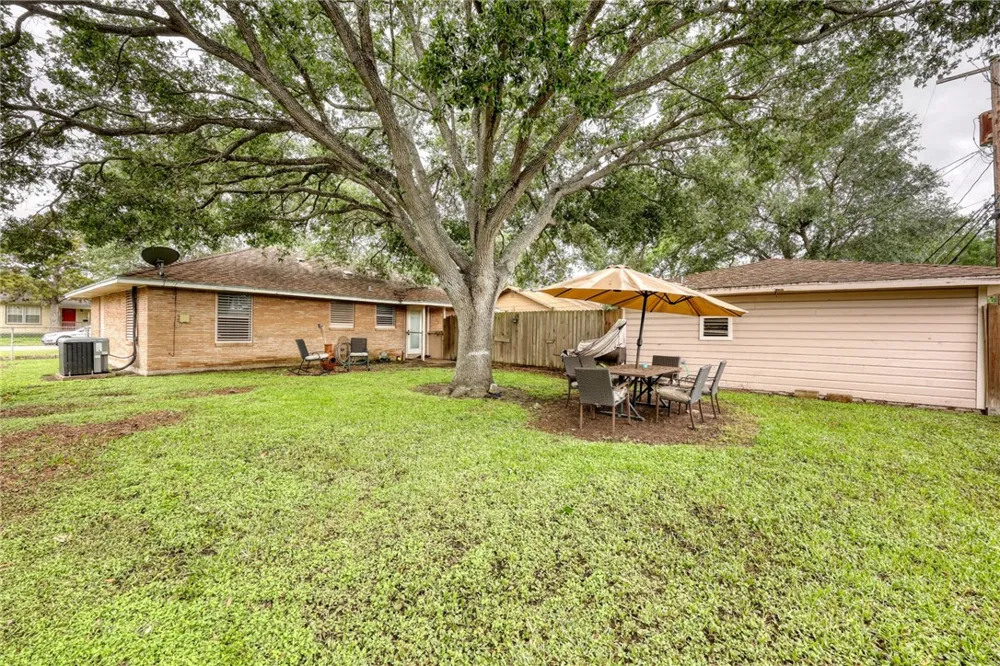 4018 Lamont Street Corpus Christi, TX 78411