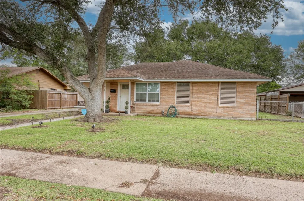 4018 Lamont Street Corpus Christi, TX 78411
