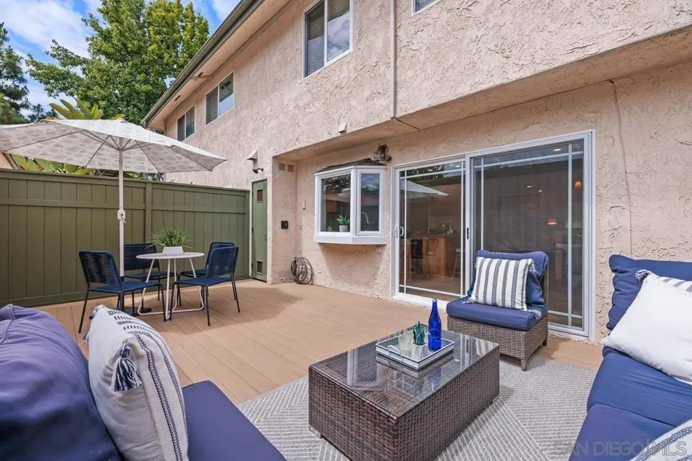 2747 Caminito Cedros Del Mar, CA 92014