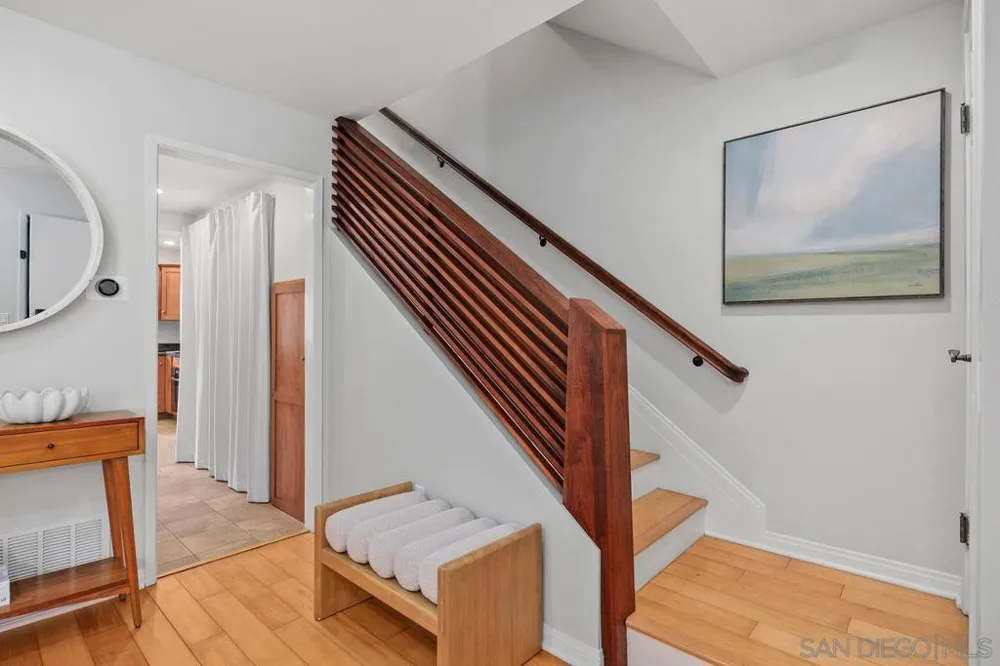 2747 Caminito Cedros Del Mar, CA 92014