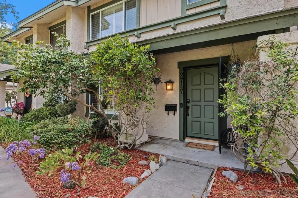 2747 Caminito Cedros Del Mar, CA 92014