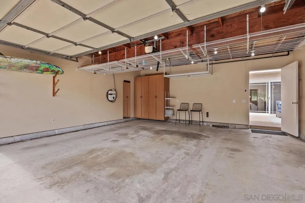 2747 Caminito Cedros Del Mar, CA 92014