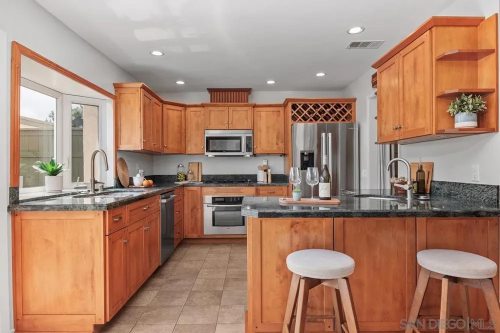 2747 Caminito Cedros Del Mar, CA 92014