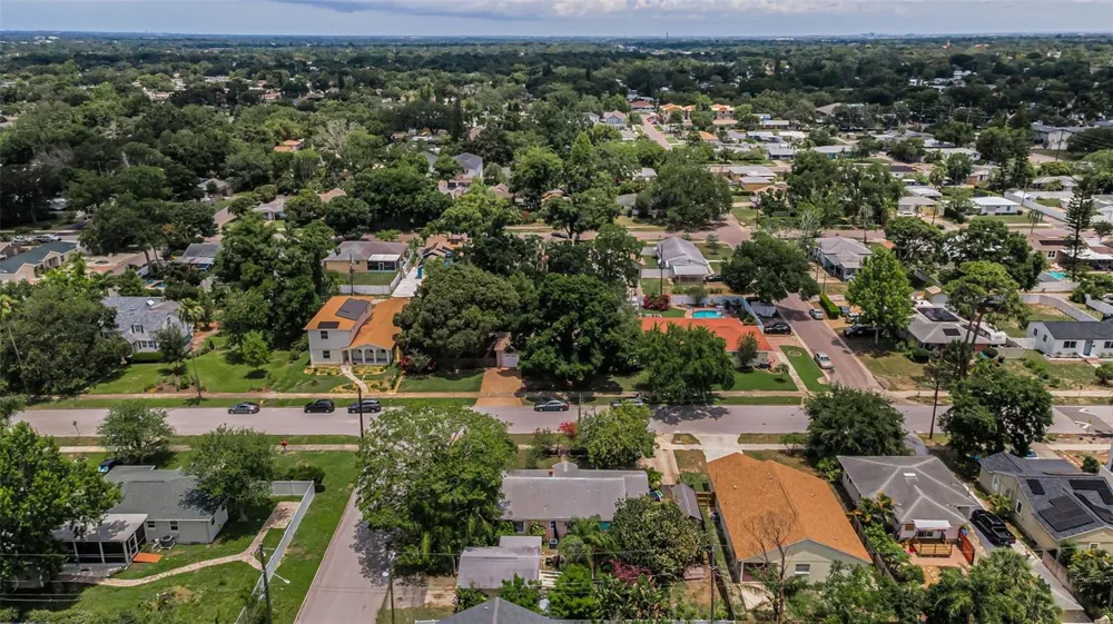 4994 17TH AVENUE St Petersburg, FL 33710