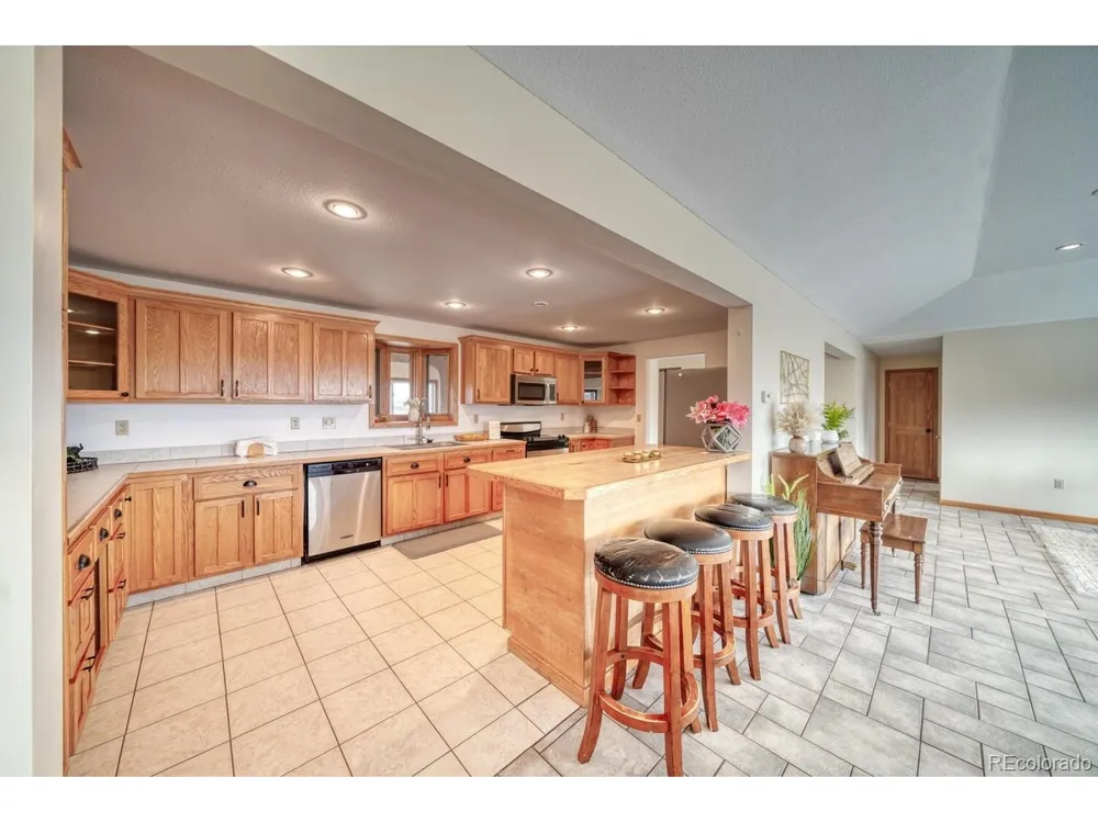 75 Muirfield Drive Westcliffe, CO 81252