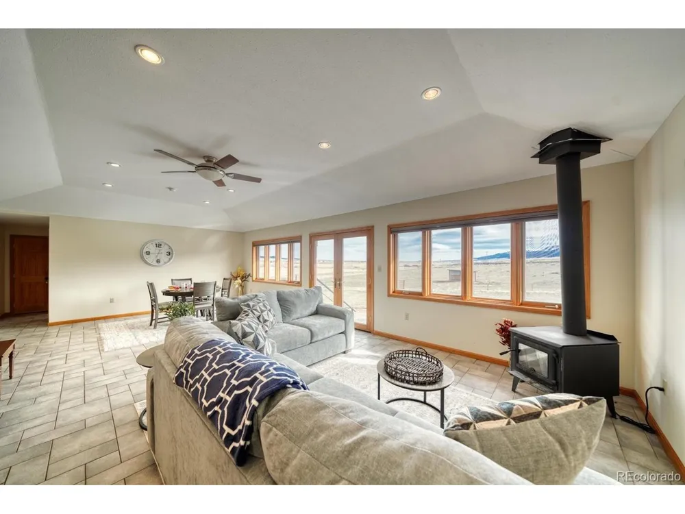75 Muirfield Drive Westcliffe, CO 81252