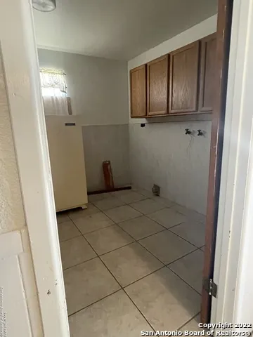 544 Scott St Asherton, TX 78827