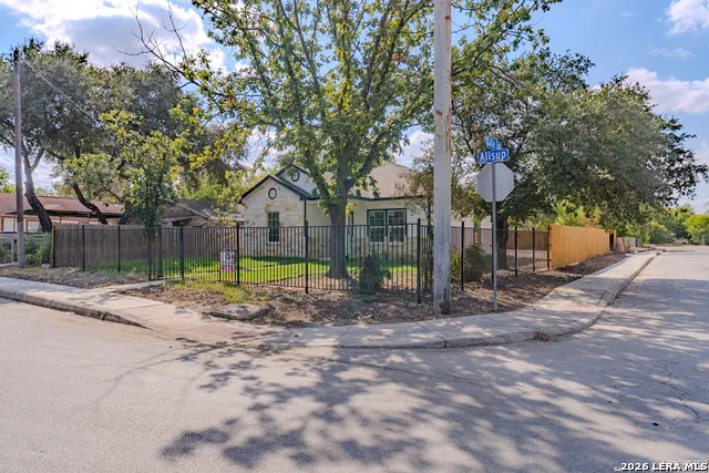 159 Allsup San Antonio, TX 78237