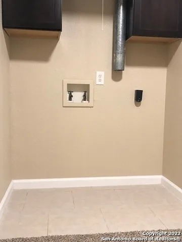 542 DUKEWAY Unit 1 Universal City, TX 78148