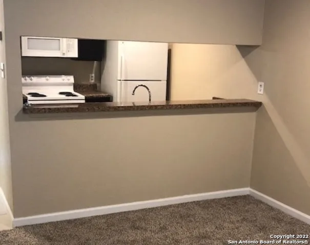 542 DUKEWAY Unit 1 Universal City, TX 78148