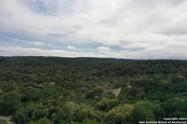 1048 SD 46067 Rocksprings, TX 78880