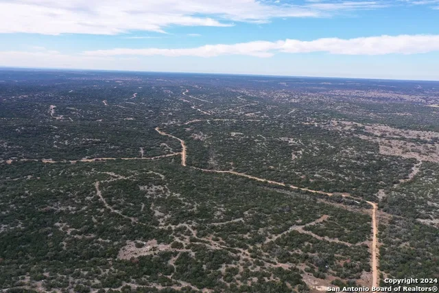 1048 SD 46067 Rocksprings, TX 78880