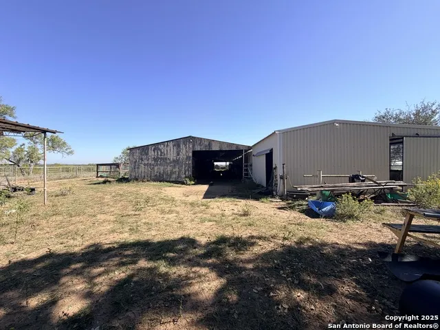 2880 2nd Pleasanton, TX 78064