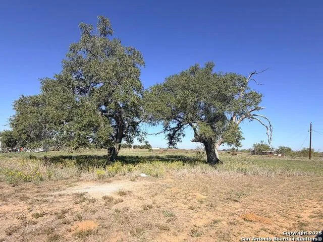 2880 2nd Pleasanton, TX 78064