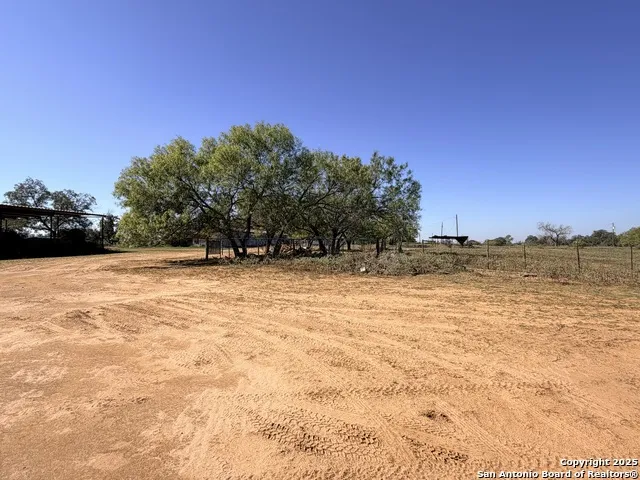 2880 2nd Pleasanton, TX 78064