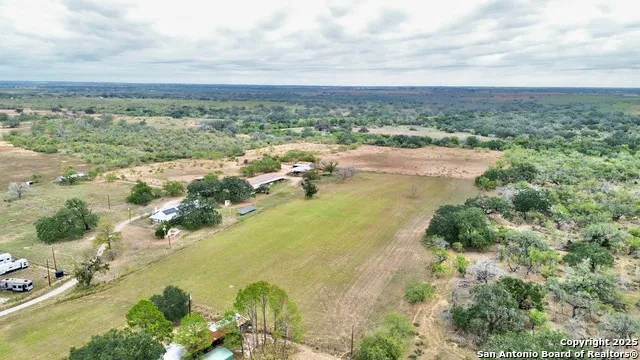 2880 2nd Pleasanton, TX 78064