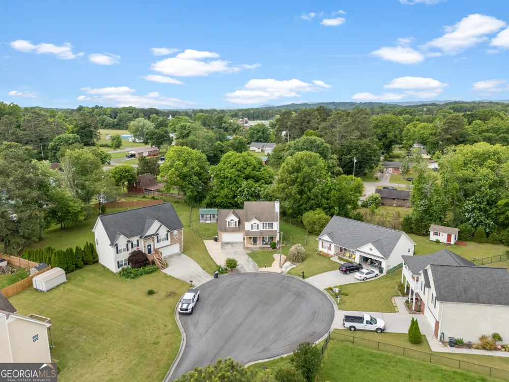 106 Summerfield CT Calhoun, GA 30701