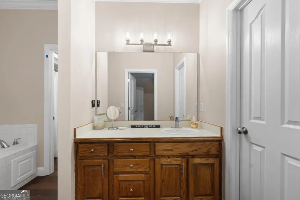 2784 Autumn Ridge LN Waycross, GA 31501
