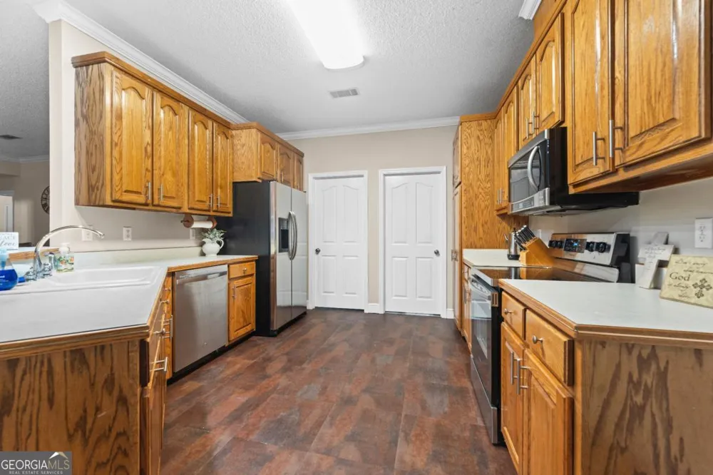 2784 Autumn Ridge LN Waycross, GA 31501