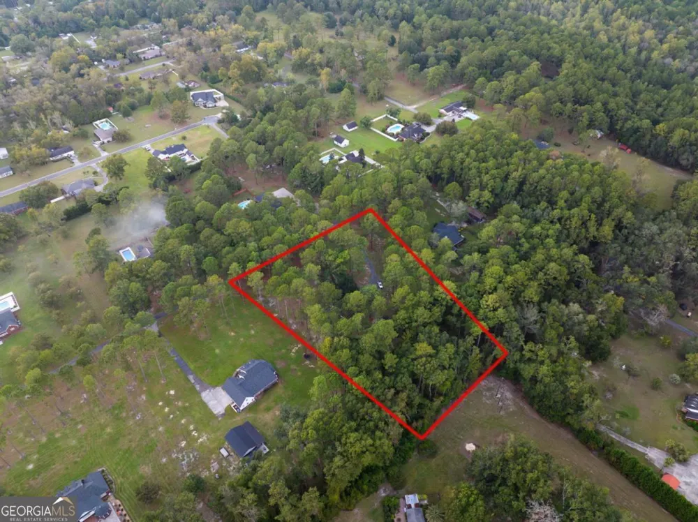 2784 Autumn Ridge LN Waycross, GA 31501