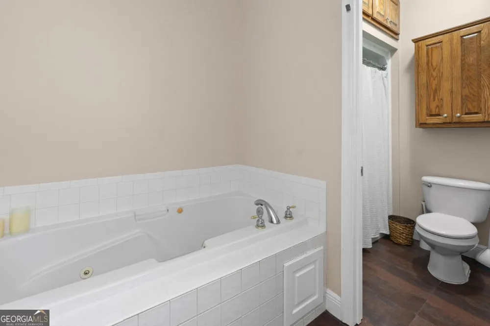 2784 Autumn Ridge LN Waycross, GA 31501