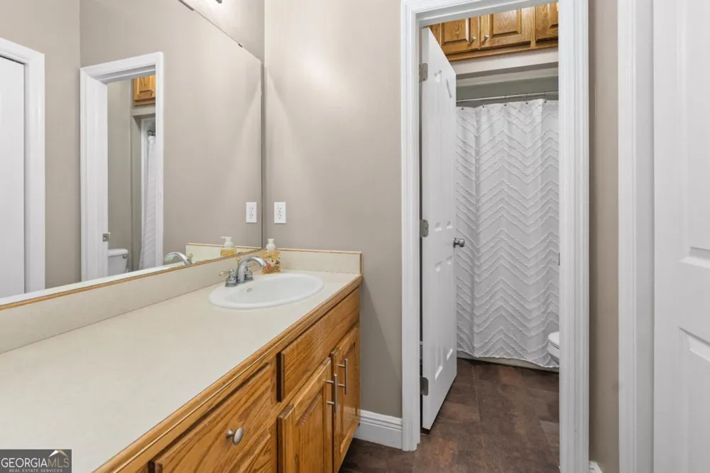 2784 Autumn Ridge LN Waycross, GA 31501