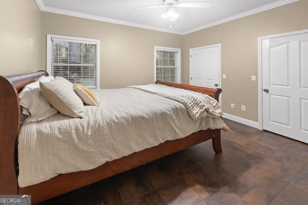 2784 Autumn Ridge LN Waycross, GA 31501