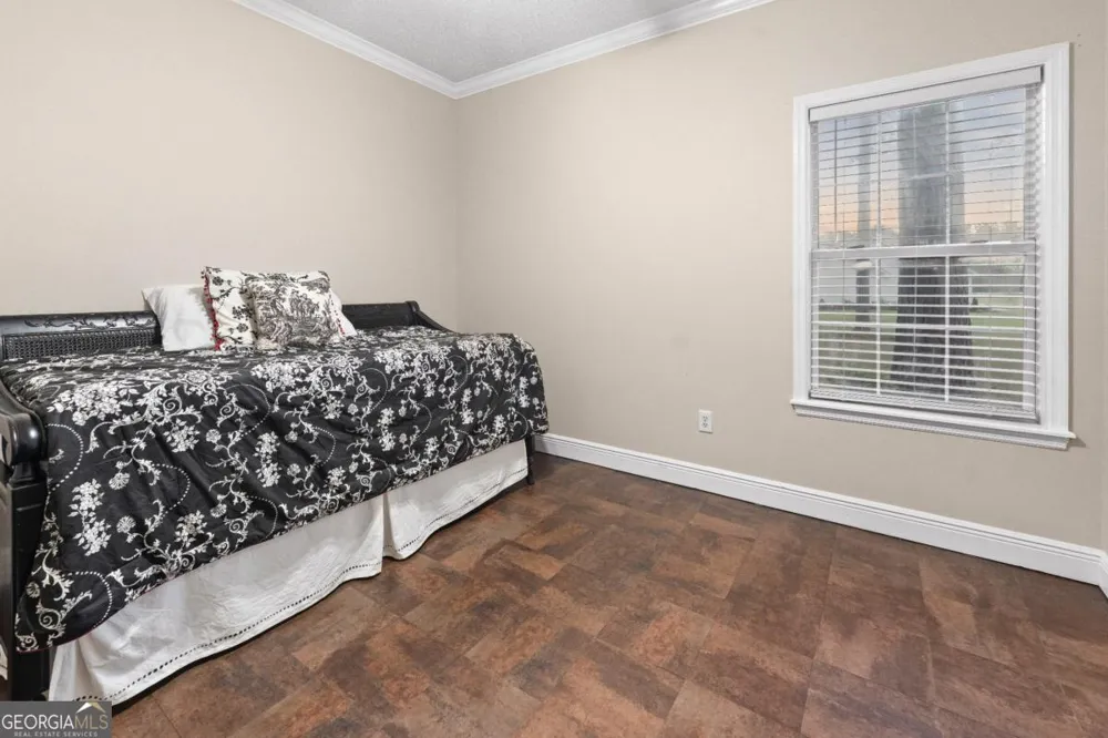2784 Autumn Ridge LN Waycross, GA 31501