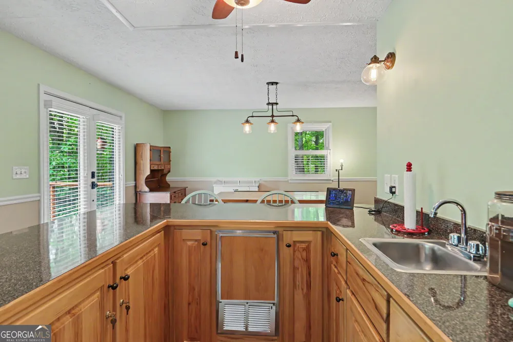 854 Saddleback CIR Dillard, GA 30537