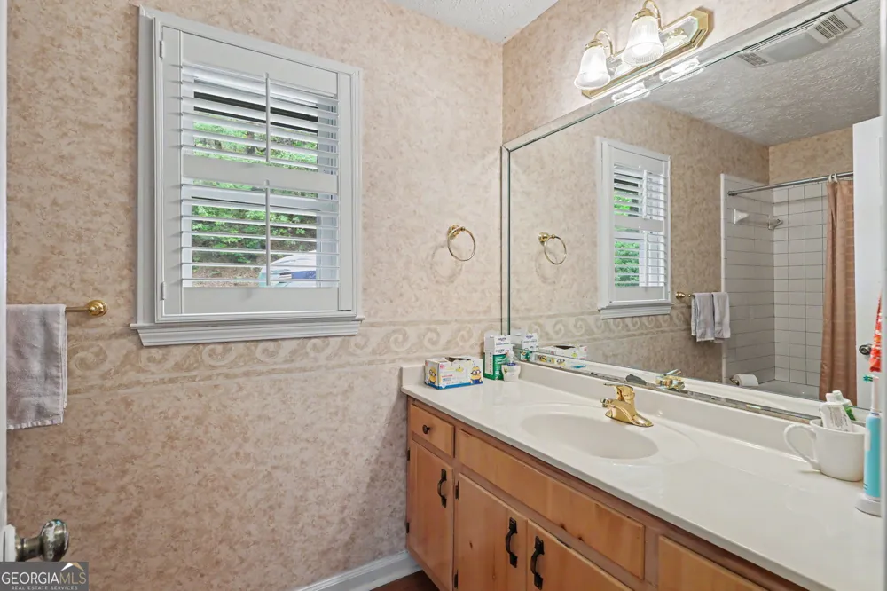 854 Saddleback CIR Dillard, GA 30537