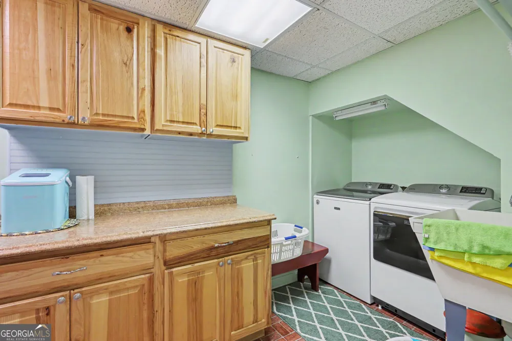 854 Saddleback CIR Dillard, GA 30537