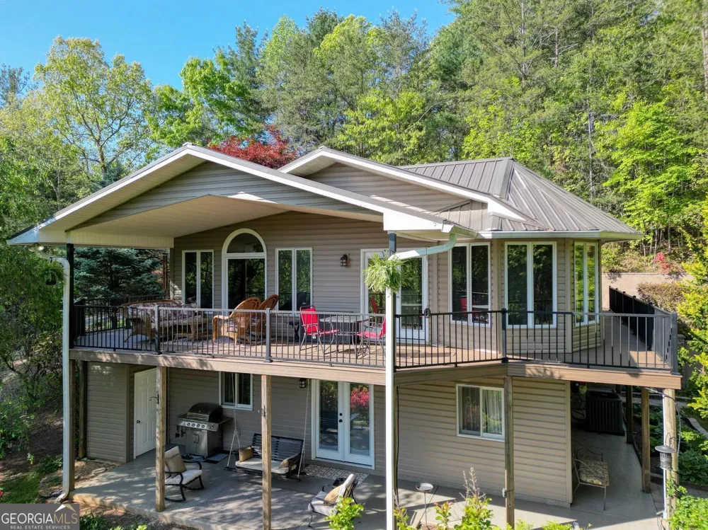 5940 Jackson LN Young Harris, GA 30582