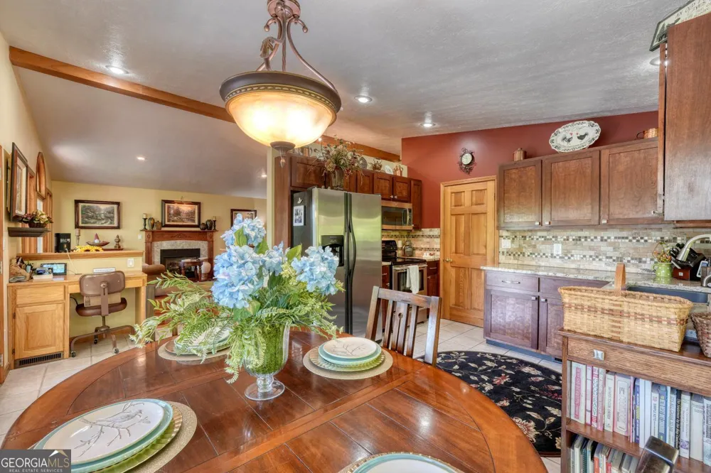 5940 Jackson LN Young Harris, GA 30582