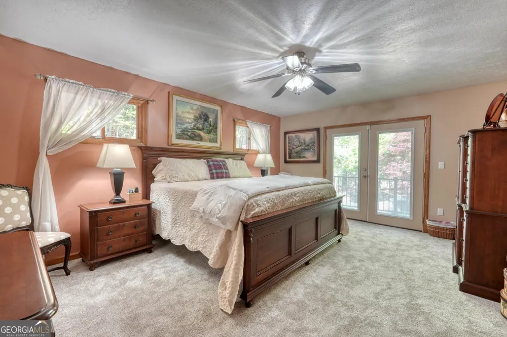 5940 Jackson LN Young Harris, GA 30582