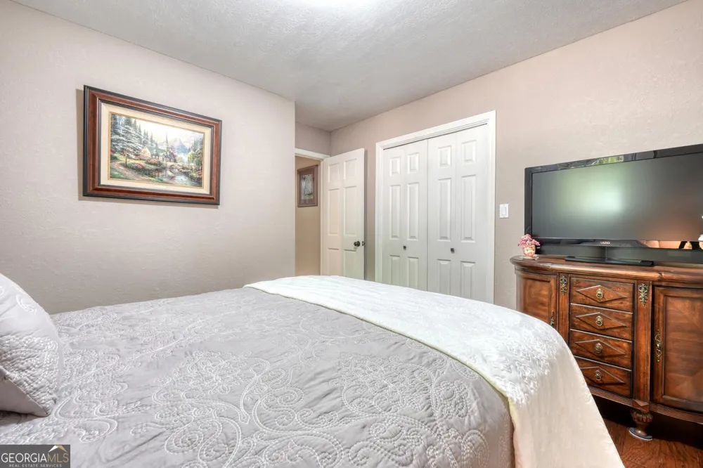 5940 Jackson LN Young Harris, GA 30582