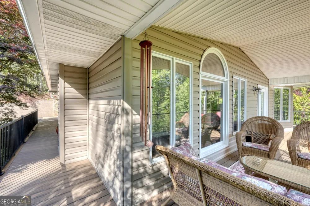 5940 Jackson LN Young Harris, GA 30582