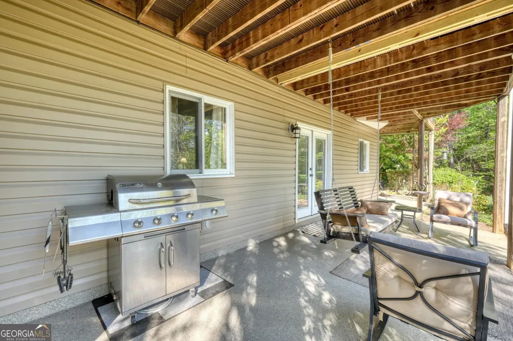 5940 Jackson LN Young Harris, GA 30582