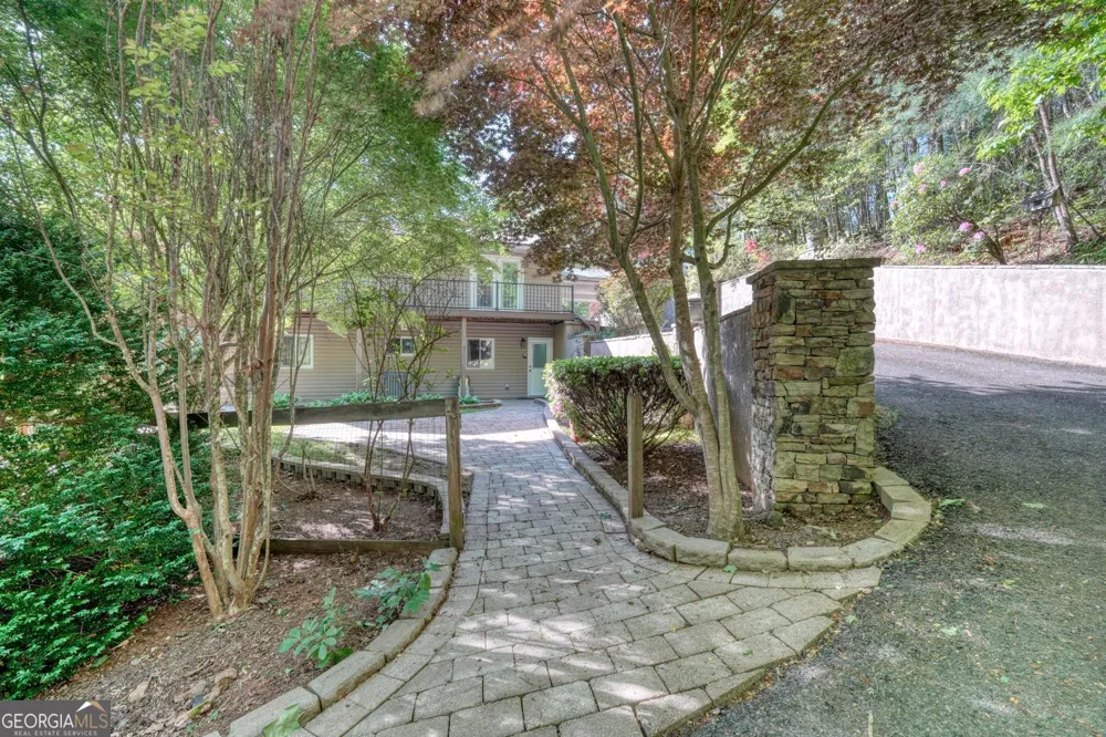 5940 Jackson LN Young Harris, GA 30582