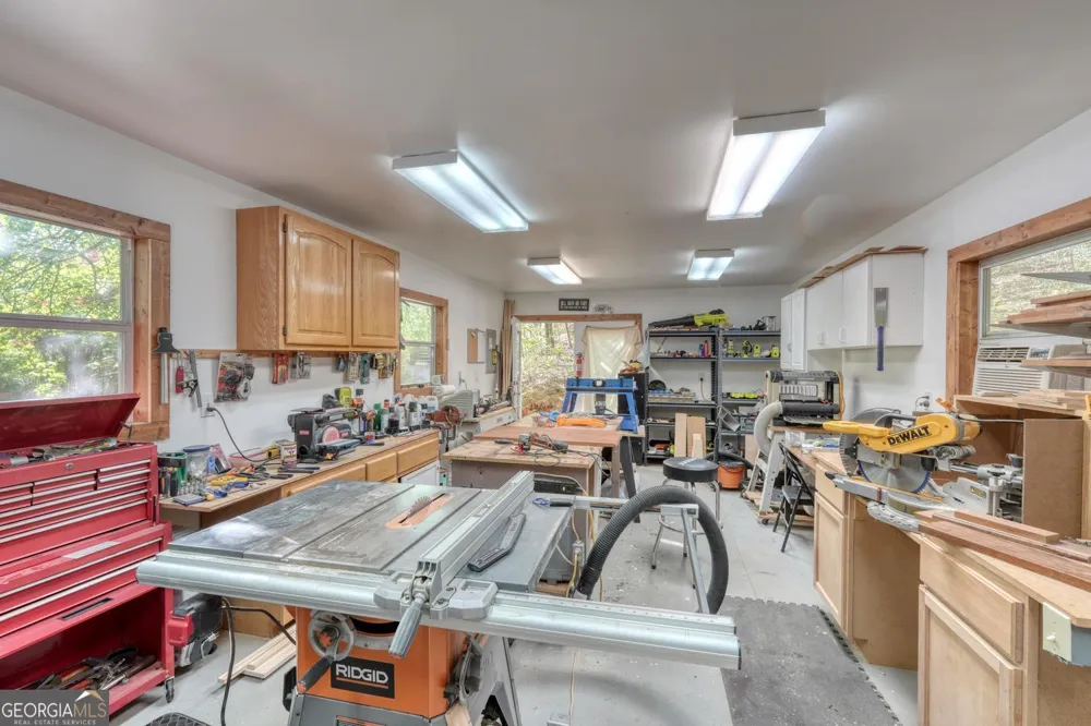 5940 Jackson LN Young Harris, GA 30582