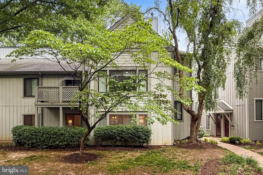2251 HUNTERS RUN DRIVE #2251 Reston, VA 20191