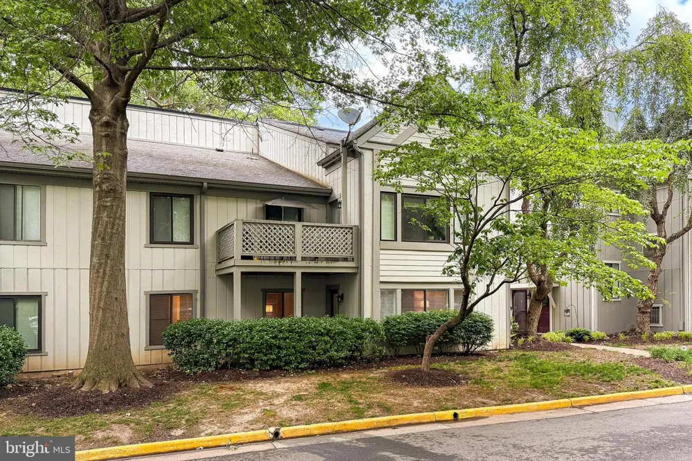 2251 HUNTERS RUN DRIVE #2251 Reston, VA 20191