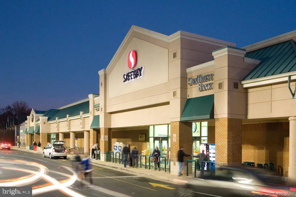 2251 HUNTERS RUN DRIVE #2251 Reston, VA 20191