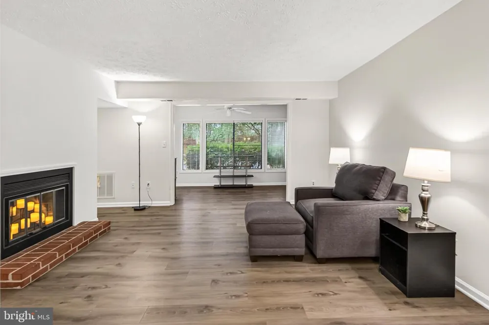 2251 HUNTERS RUN DRIVE #2251 Reston, VA 20191