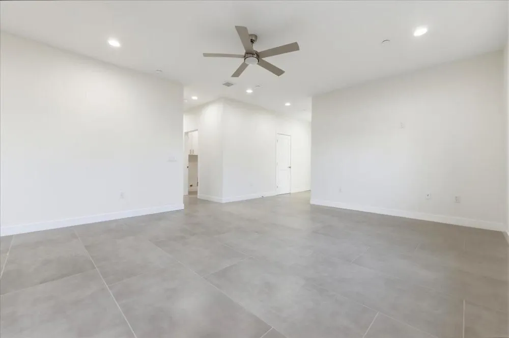 30125 Avenida Juarez Cathedral City, CA 92234