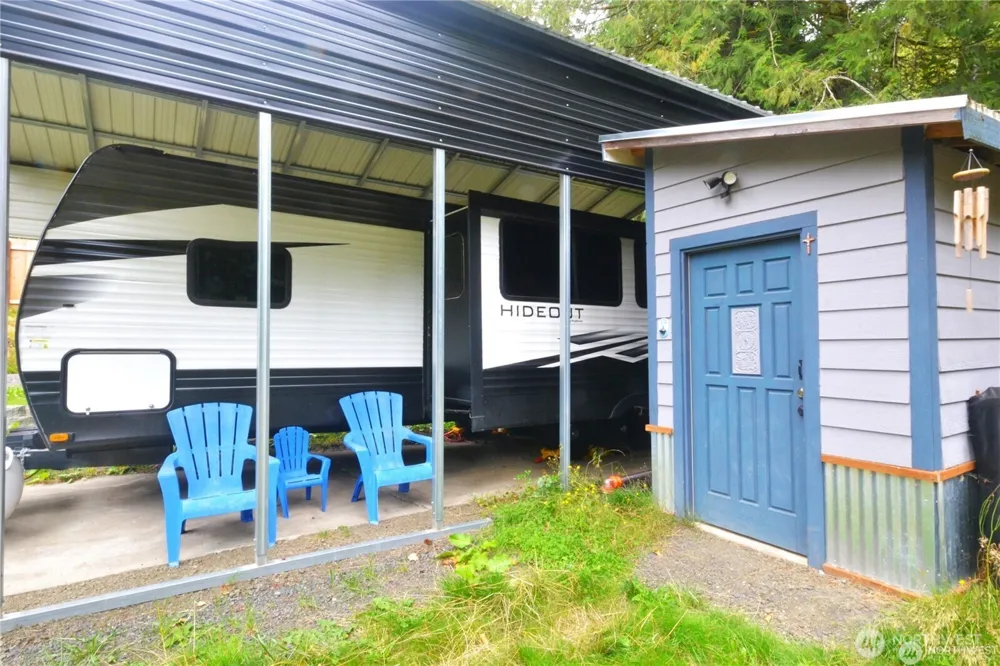 311 E Sherwood Creek Road Allyn, WA 98524