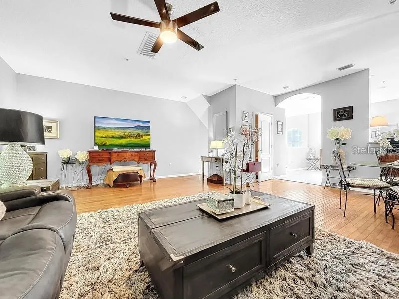 14 SEAGRAPE CIRCLE Clearwater, FL 33759