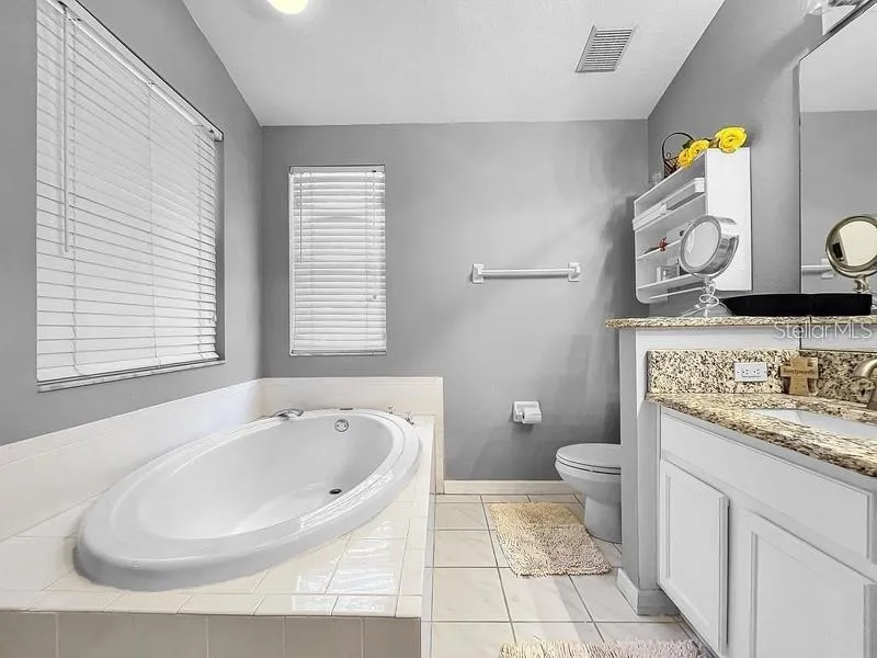 14 SEAGRAPE CIRCLE Clearwater, FL 33759